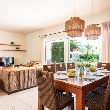 Villa Lola Santo Tomás