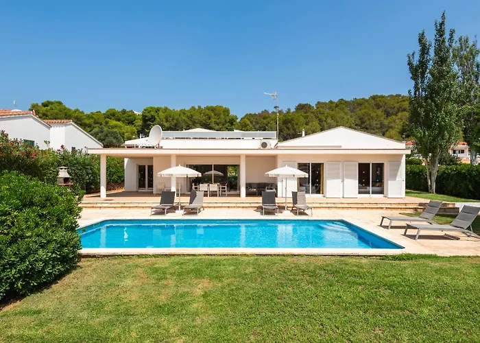 Lola Villa Santo Tomás